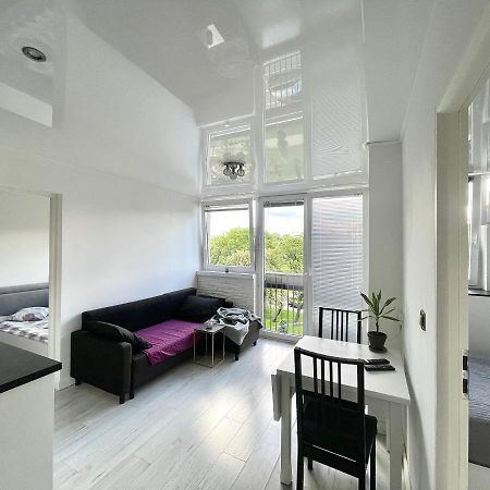 Sasi - Cozy Apartment For 6 People In Centre Варшава Экстерьер фото