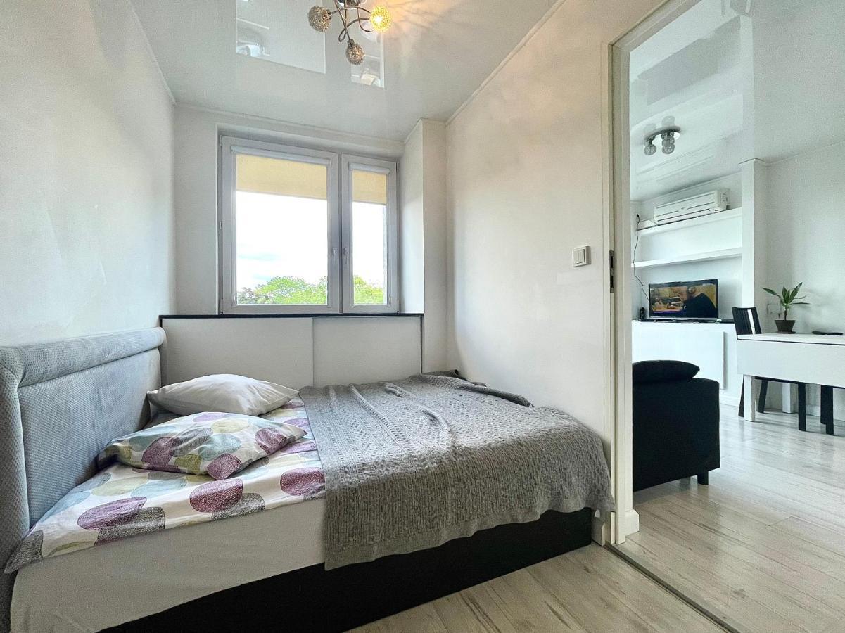 Sasi - Cozy Apartment For 6 People In Centre Варшава Экстерьер фото
