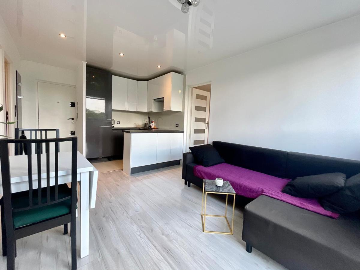Sasi - Cozy Apartment For 6 People In Centre Варшава Экстерьер фото